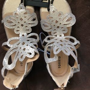 NWT women’s sandals